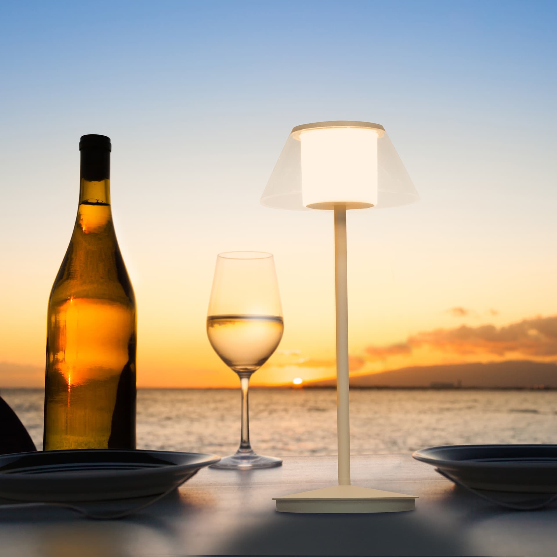 ***OFFRE/DES*** K5* LANTERNE LED PORTABLE D'EXTÉRIEUR NOIRE IP54 3000K